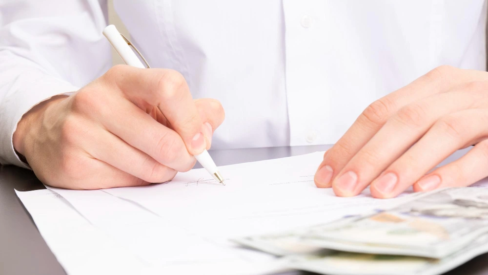 Biaya Tanda Tangan Manual yang Sering Tidak Disadari, Malah Bikin Boncos!