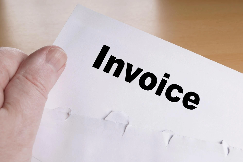 Tanda Tangan Invoice Manual vs Digital, Apa Bedanya?