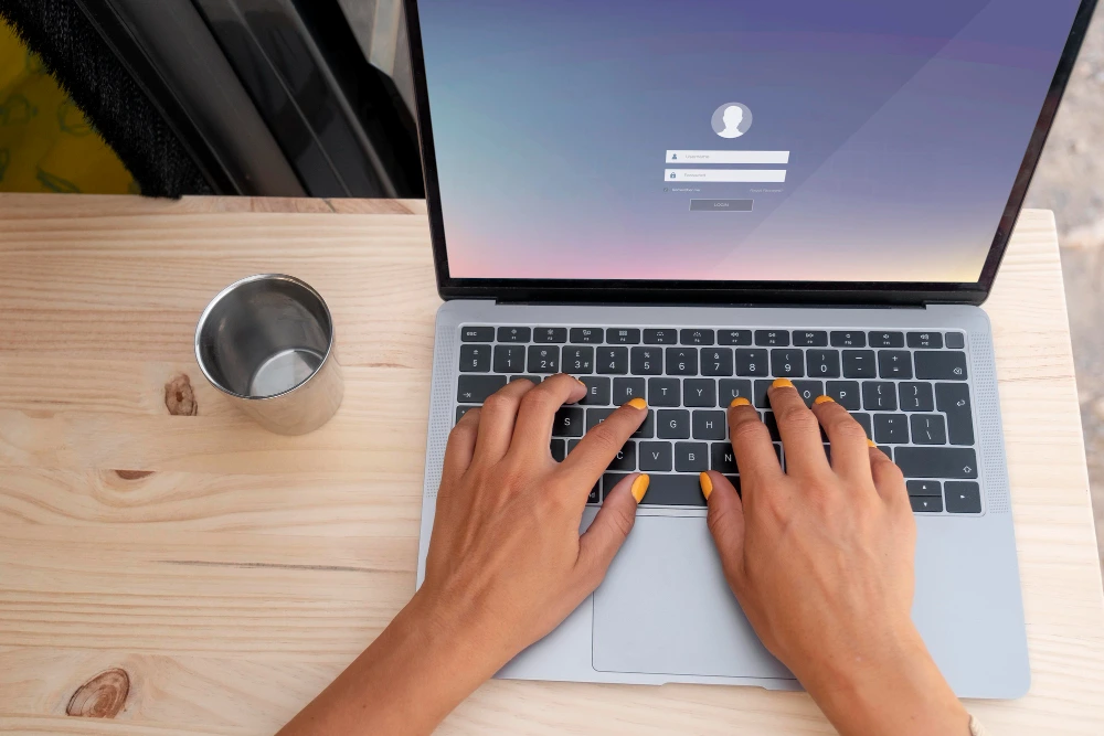 Microsoft Bakal Hentikan Login Pakai OTP SMS, Ini Gantinya