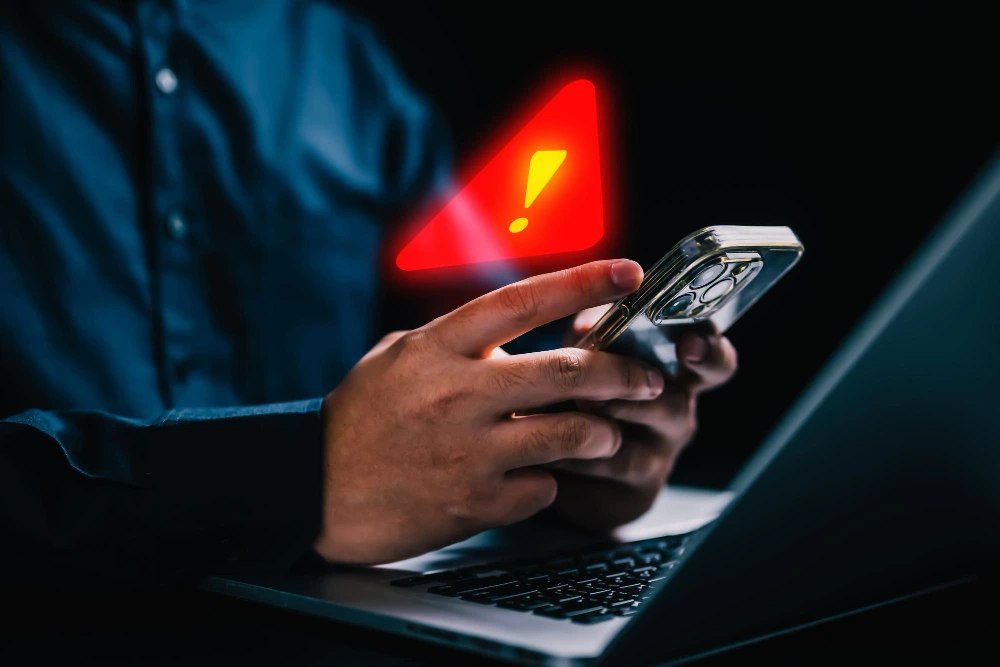 fitur spyware