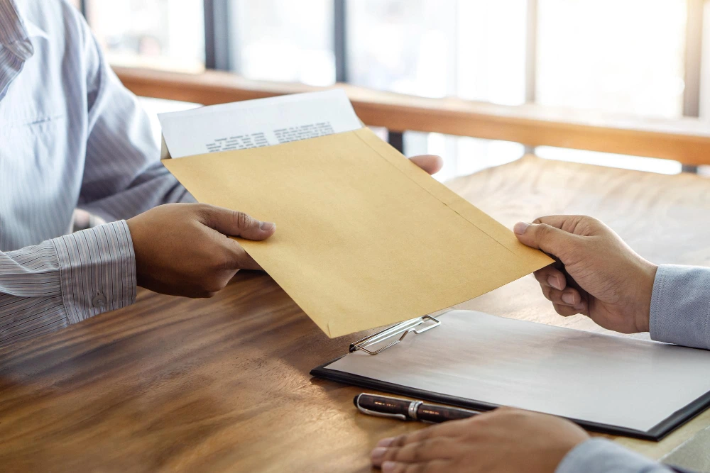 Surat Perintah Kerja vs Kontrak Kerja, Apa Bedanya?